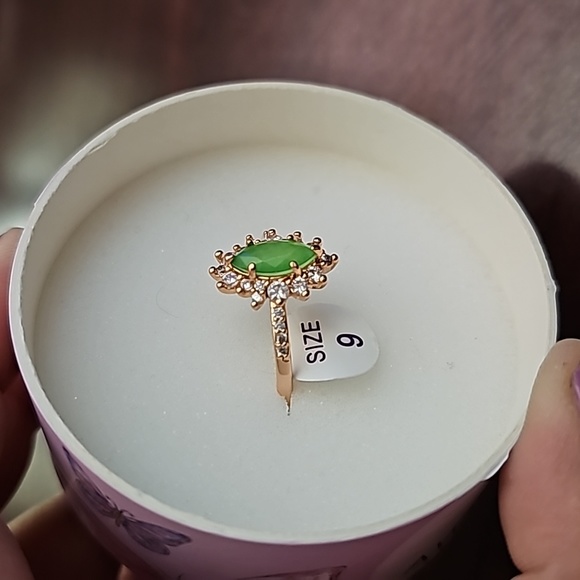 Ring - Picture 3 of 3